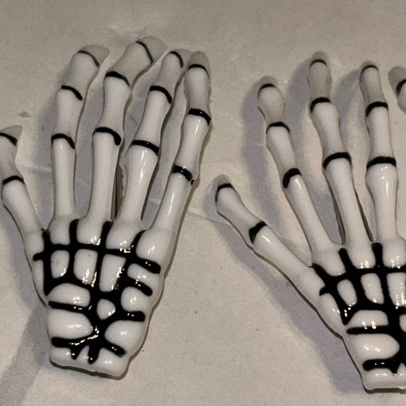 Skeleton Hand Hair Clips Gothic Emo Punk Style Halloween Costume Bones Skeleton - Picture 5 of 9